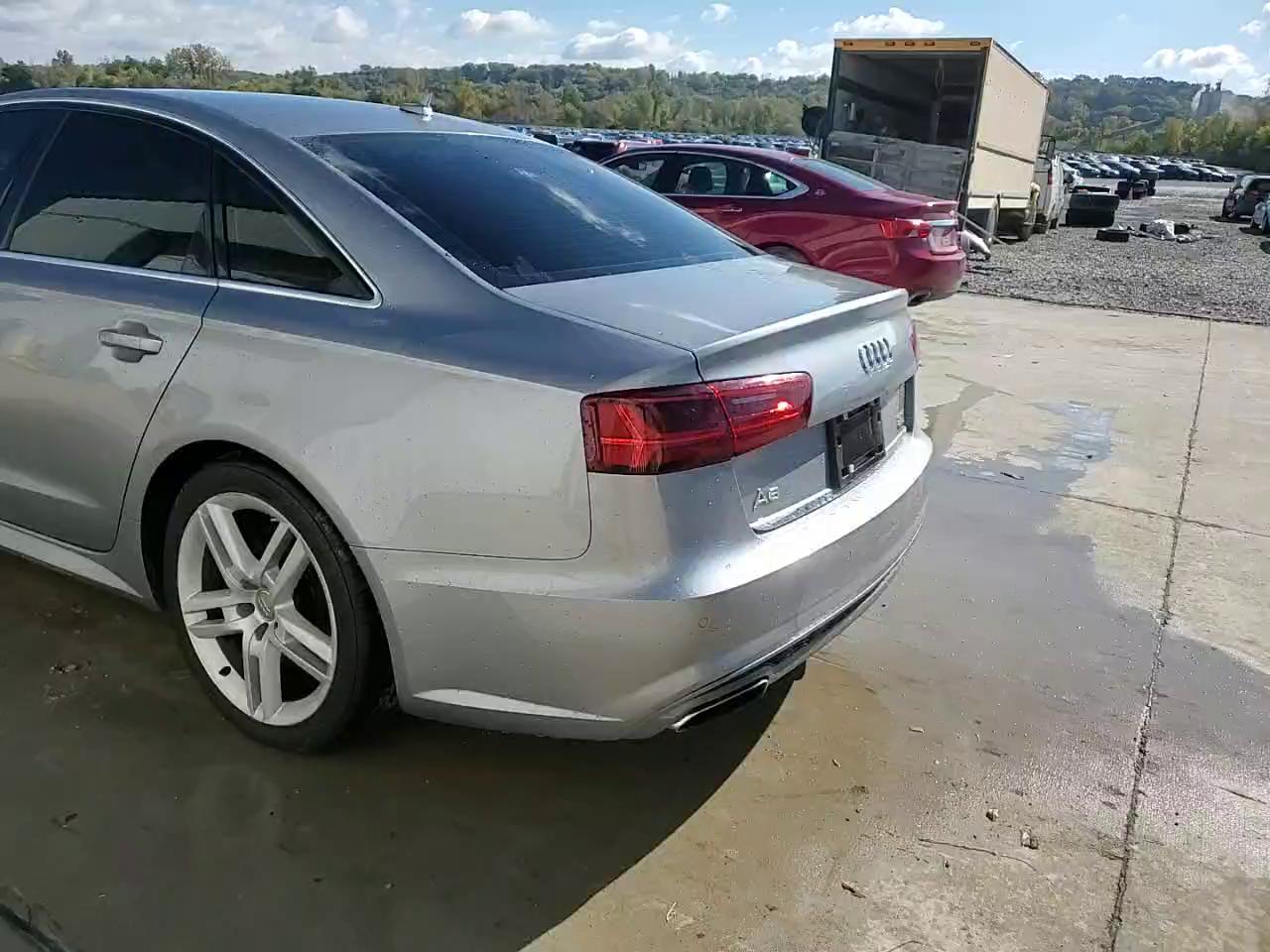 Фото: WAUFGAFC2GN073670