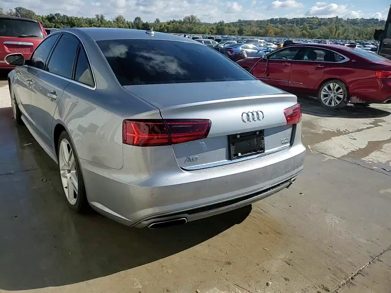 Фото: WAUFGAFC2GN073670