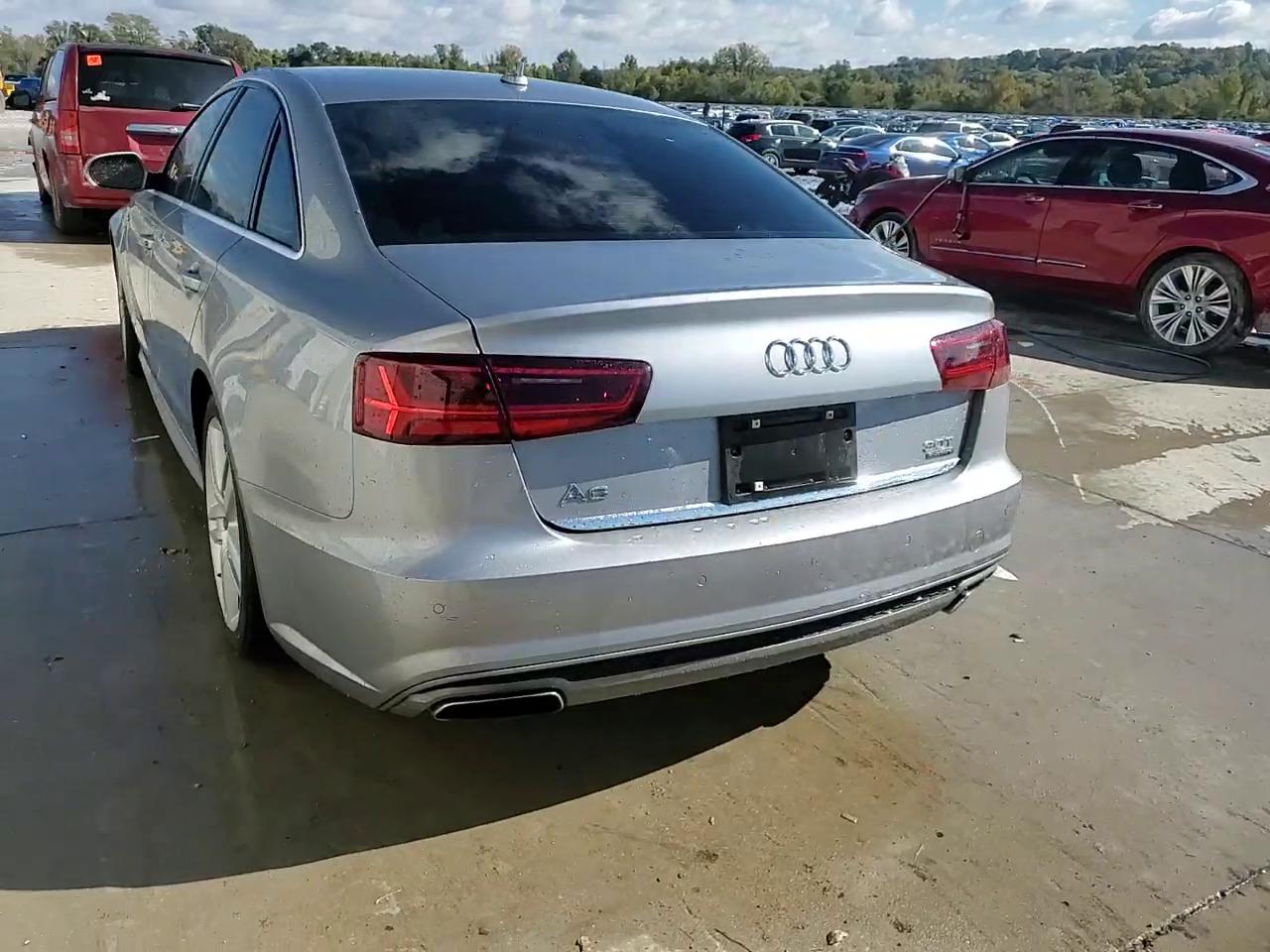 Фото: WAUFGAFC2GN073670