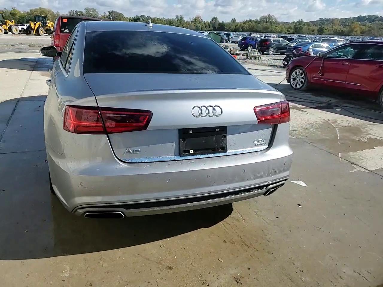 Фото: WAUFGAFC2GN073670