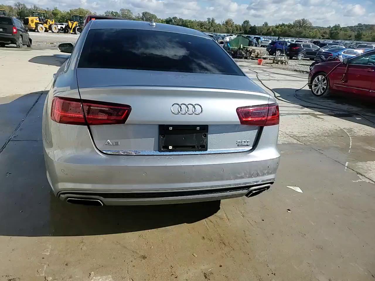 Фото: WAUFGAFC2GN073670