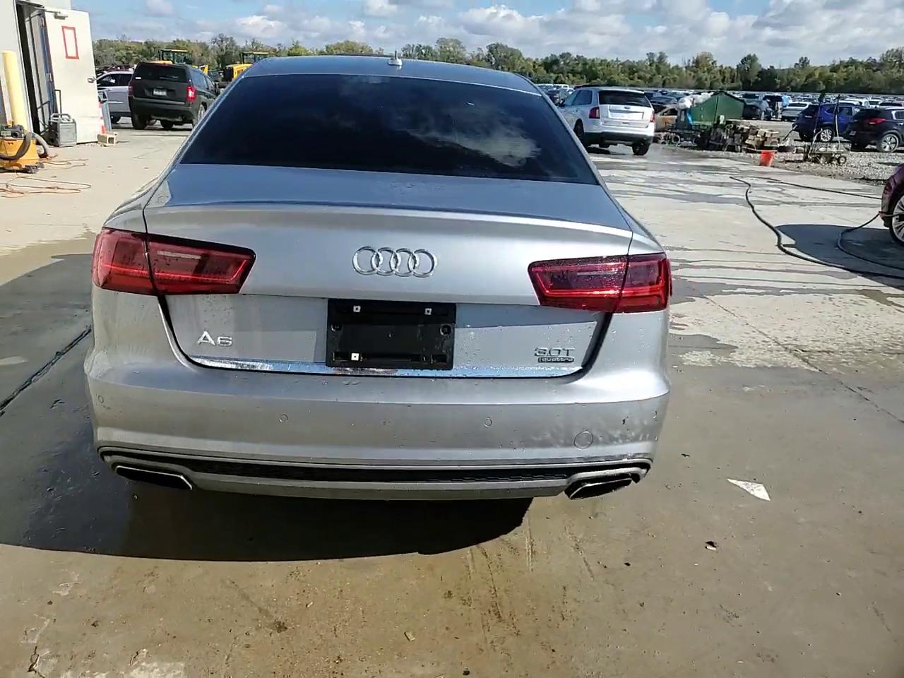 Фото: WAUFGAFC2GN073670