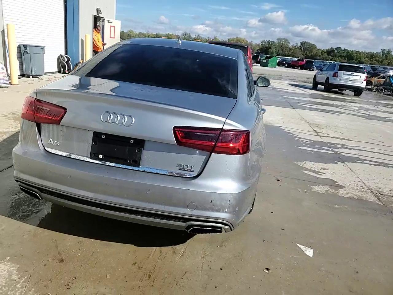 Фото: WAUFGAFC2GN073670