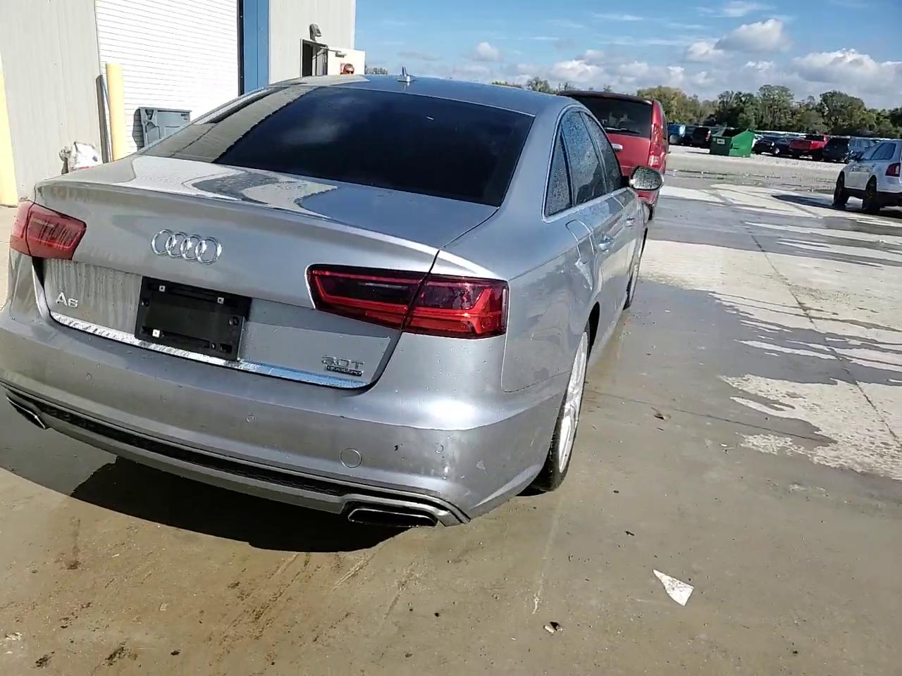 Фото: WAUFGAFC2GN073670