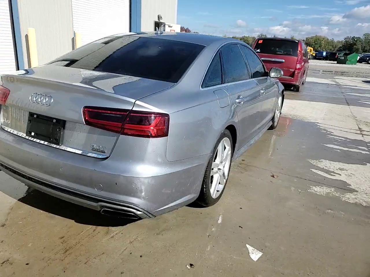 Фото: WAUFGAFC2GN073670