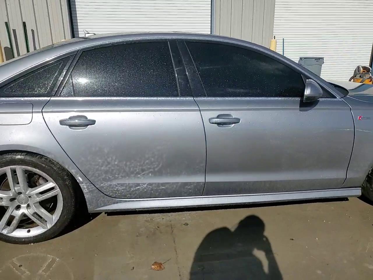 Фото: WAUFGAFC2GN073670