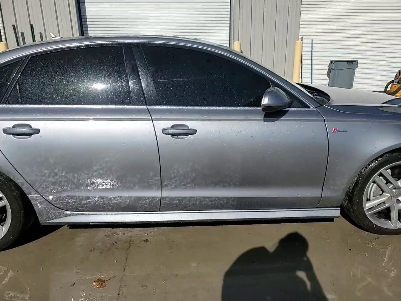 Фото: WAUFGAFC2GN073670