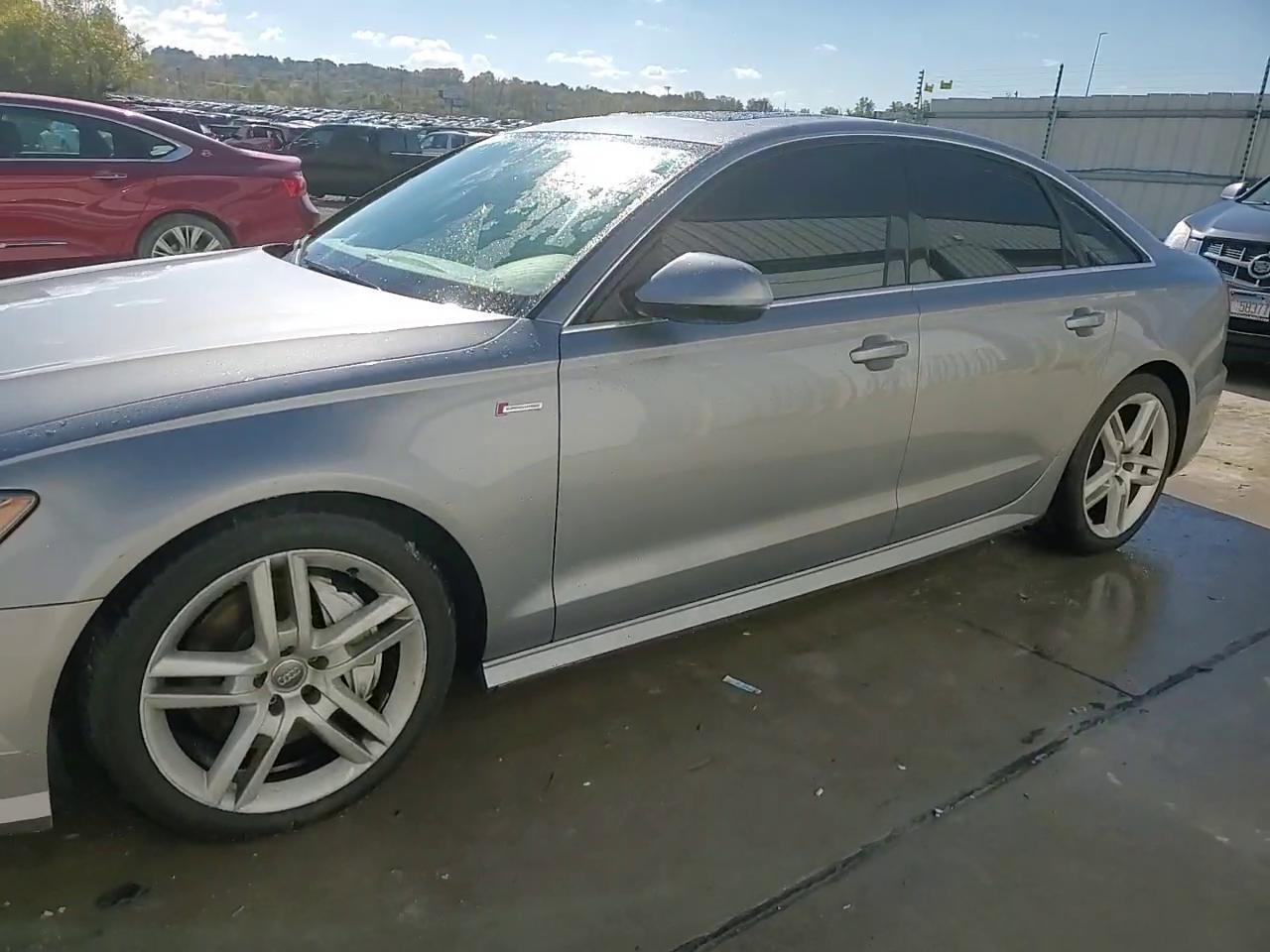 Фото: WAUFGAFC2GN073670