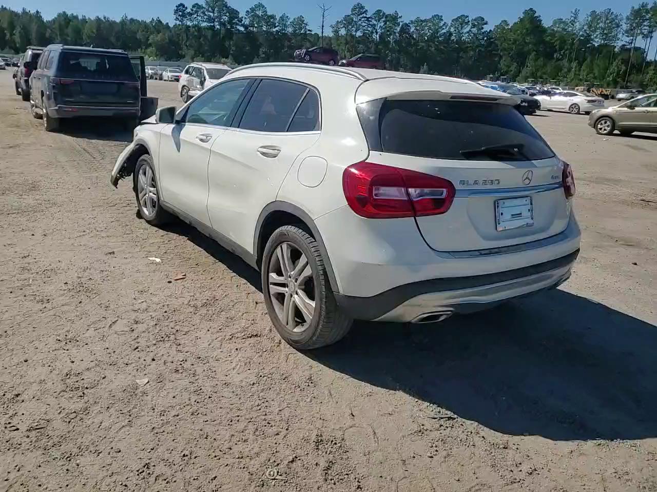 Фото: WDCTG4GB8GJ234487