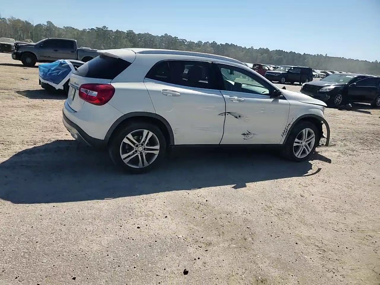 Фото: WDCTG4GB8GJ234487