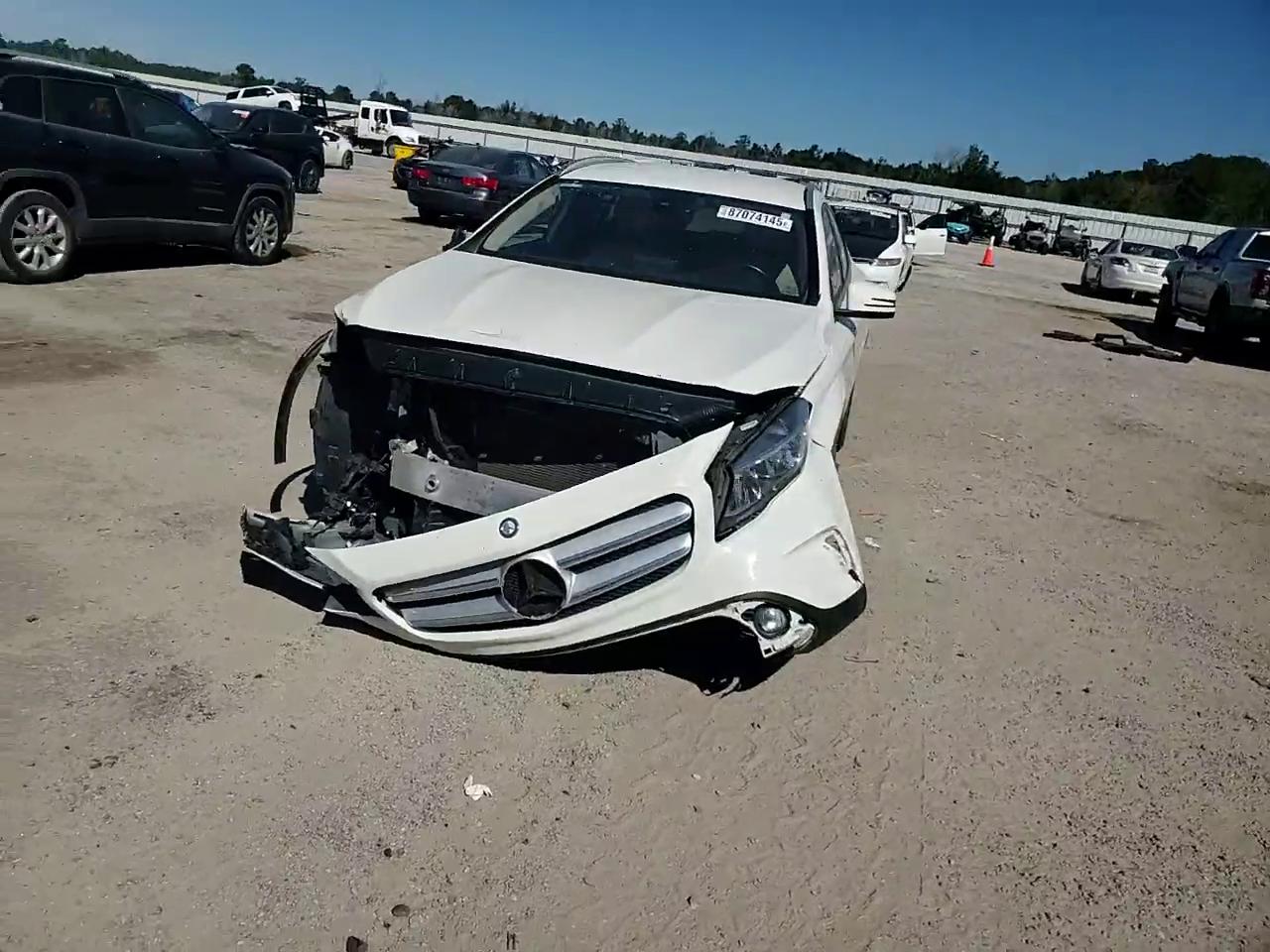 Фото: WDCTG4GB8GJ234487