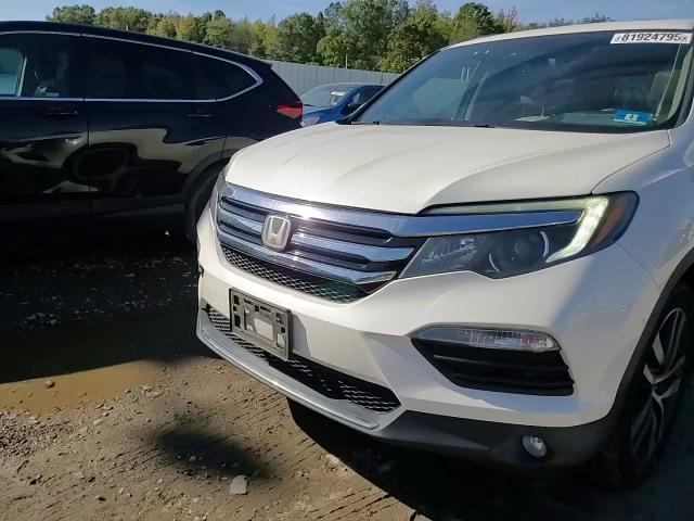 2017 Honda Pilot Touring VIN: 5FNYF6H90HB105142 Lot: 81924795