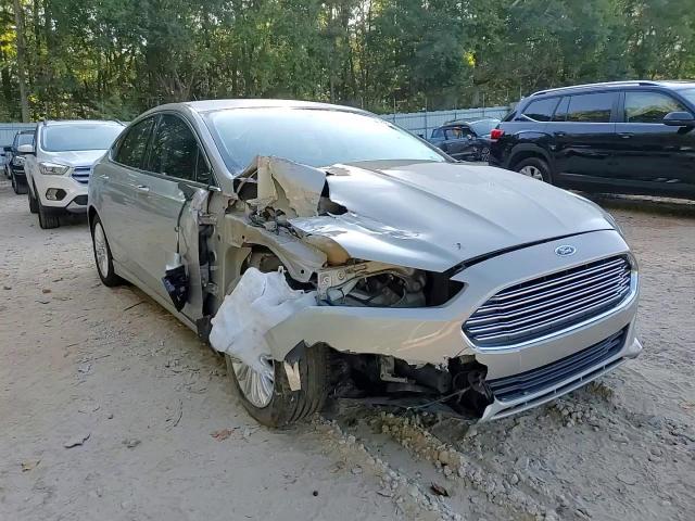 2015 Ford Fusion Se Phev VIN: 3FA6P0PU3FR197596 Lot: 81975215