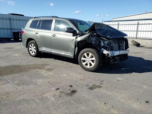 2013 Toyota Highlander Base VIN: 5TDBK3EH6DS195642 Lot: 84585445