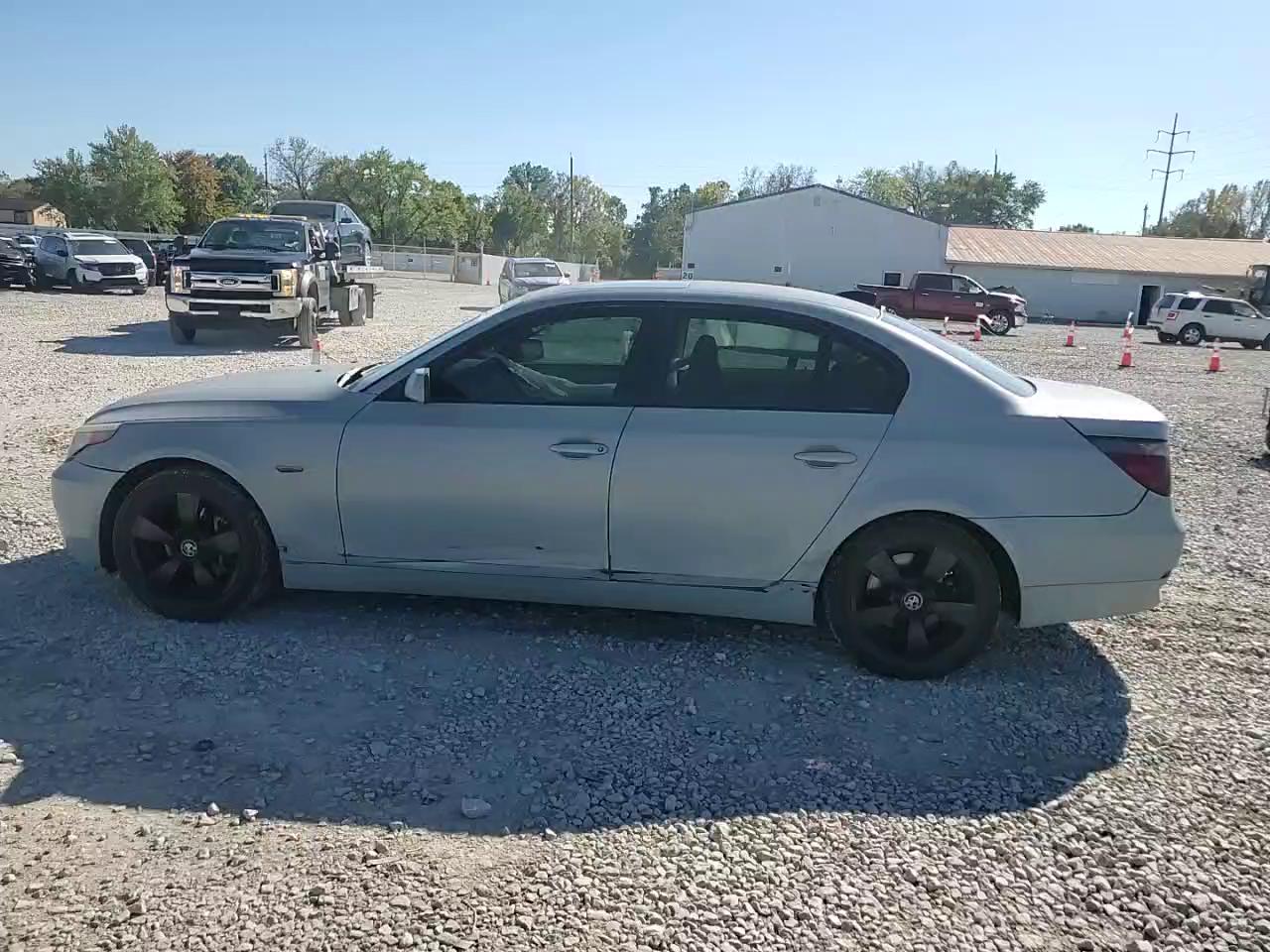 Фото: WBANF73567CU28262