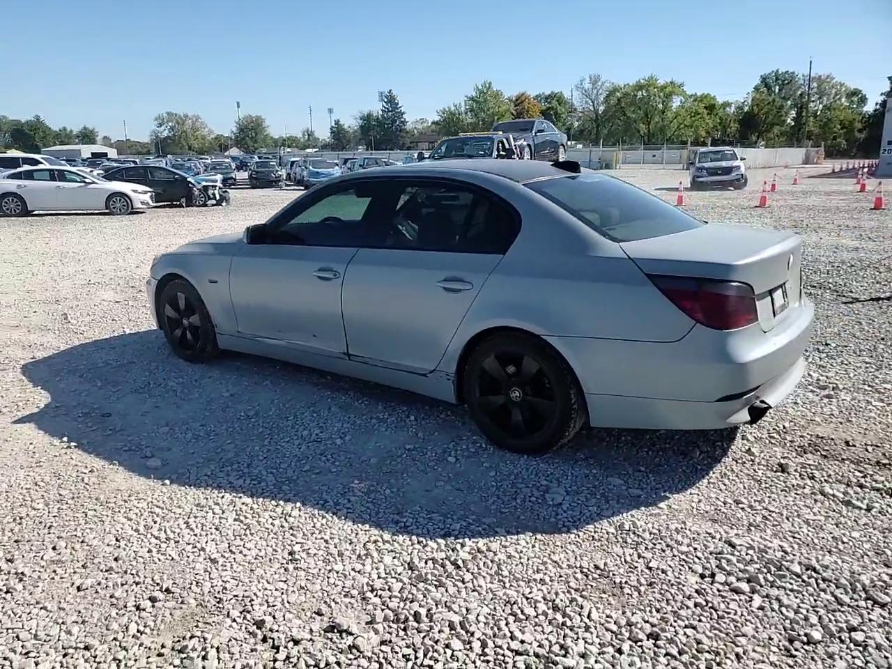 Фото: WBANF73567CU28262