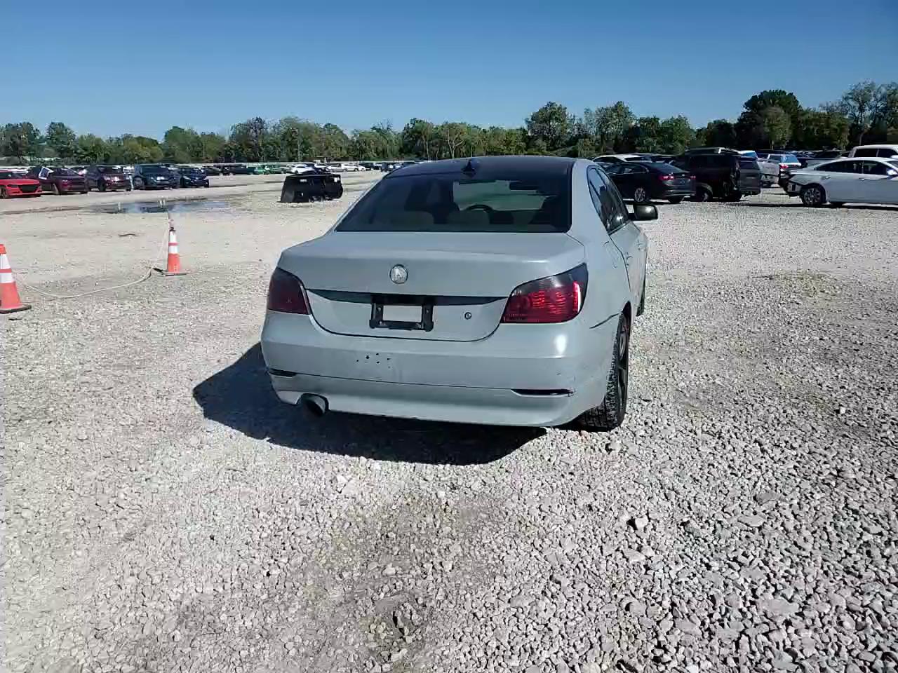 Фото: WBANF73567CU28262