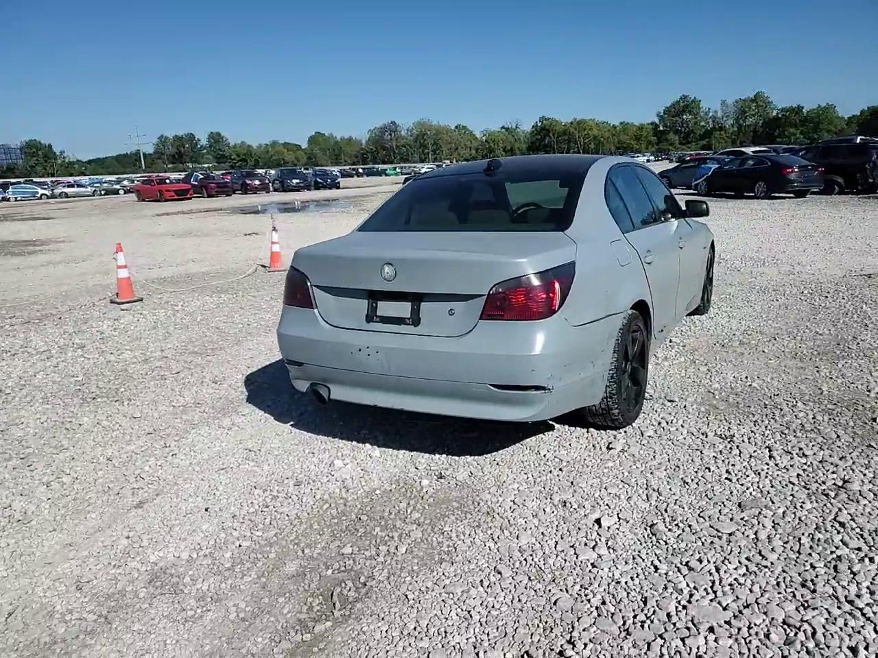 Фото: WBANF73567CU28262