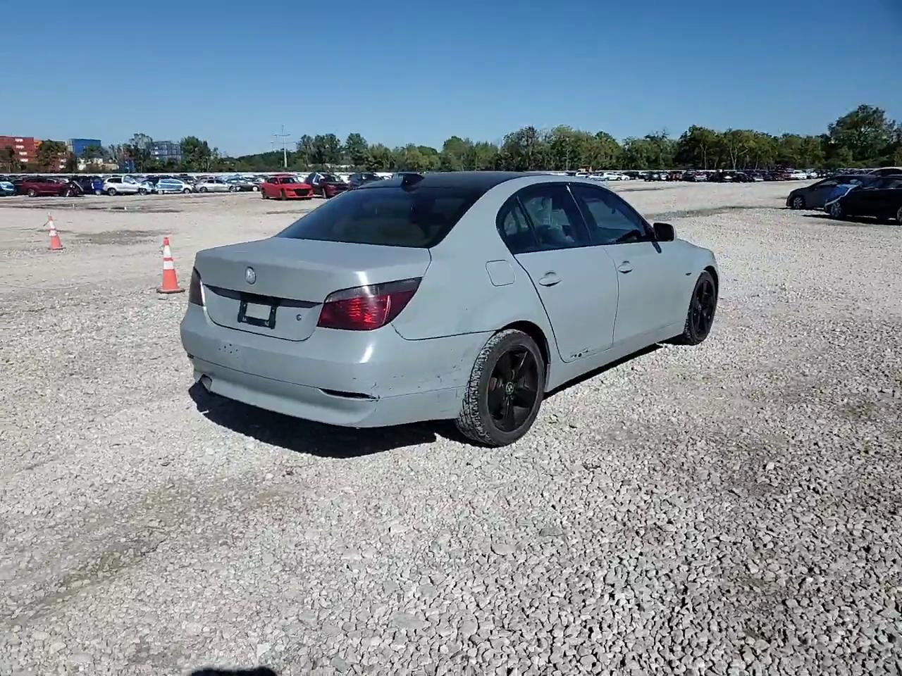 Фото: WBANF73567CU28262