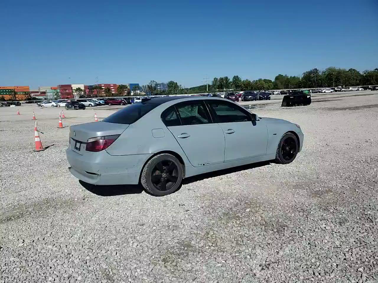 Фото: WBANF73567CU28262