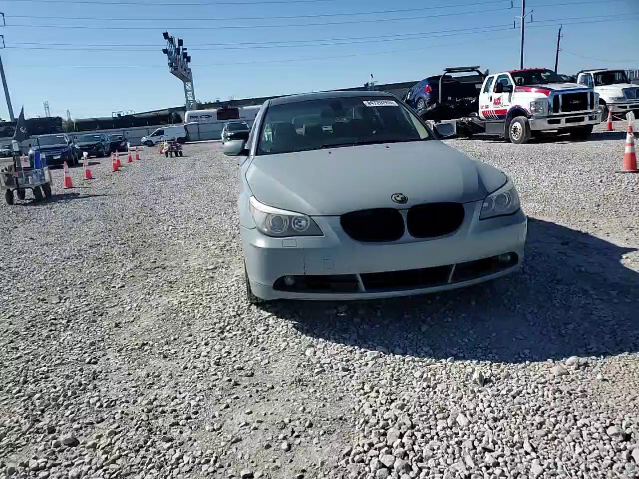 Фото: WBANF73567CU28262