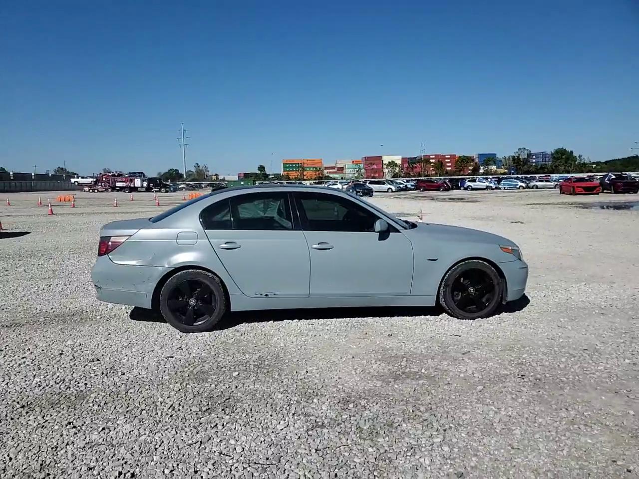 Фото: WBANF73567CU28262