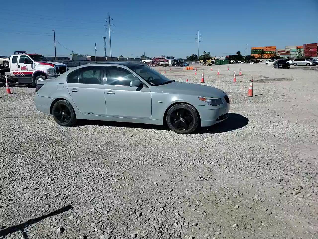 Фото: WBANF73567CU28262