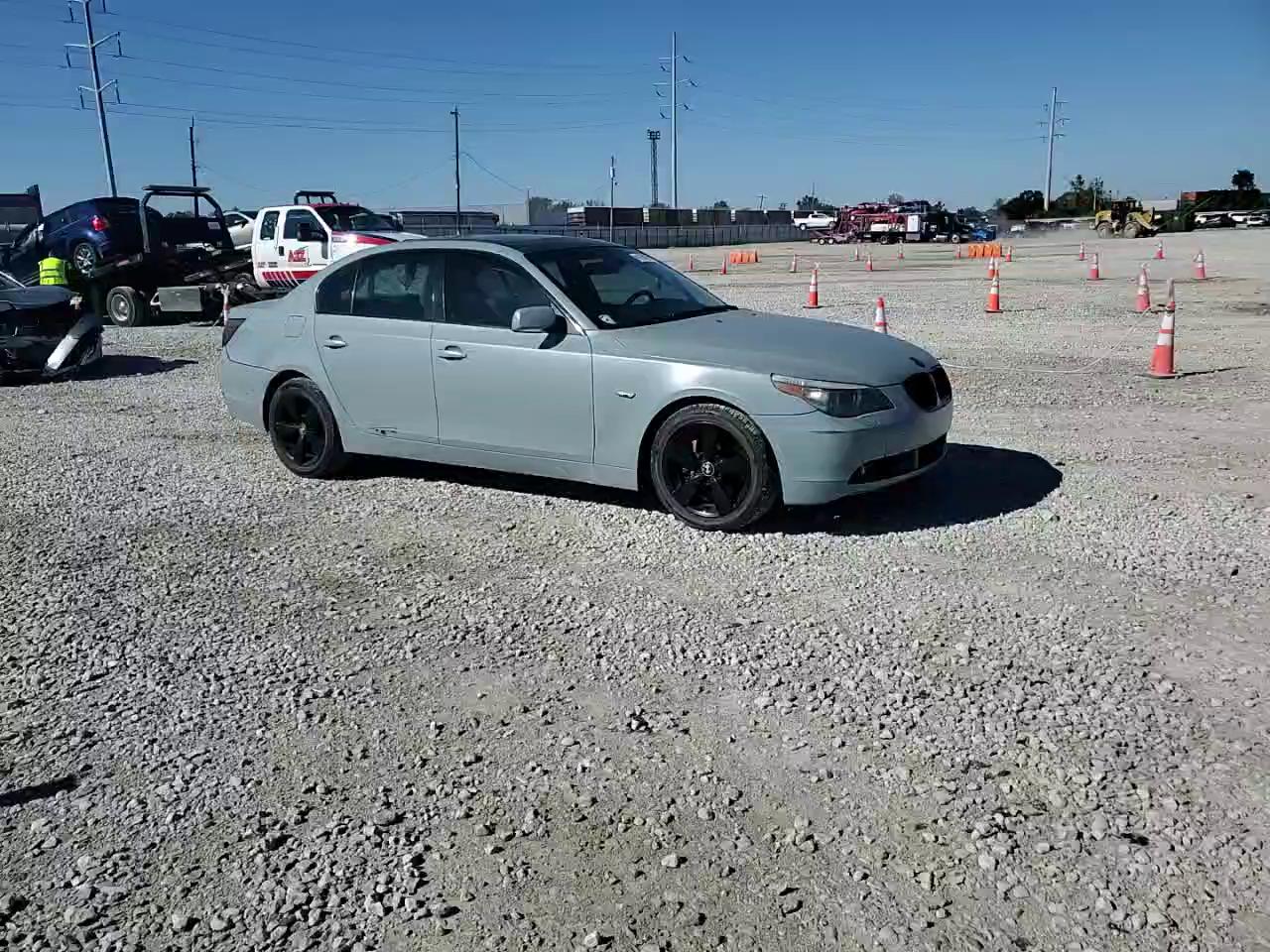 Фото: WBANF73567CU28262