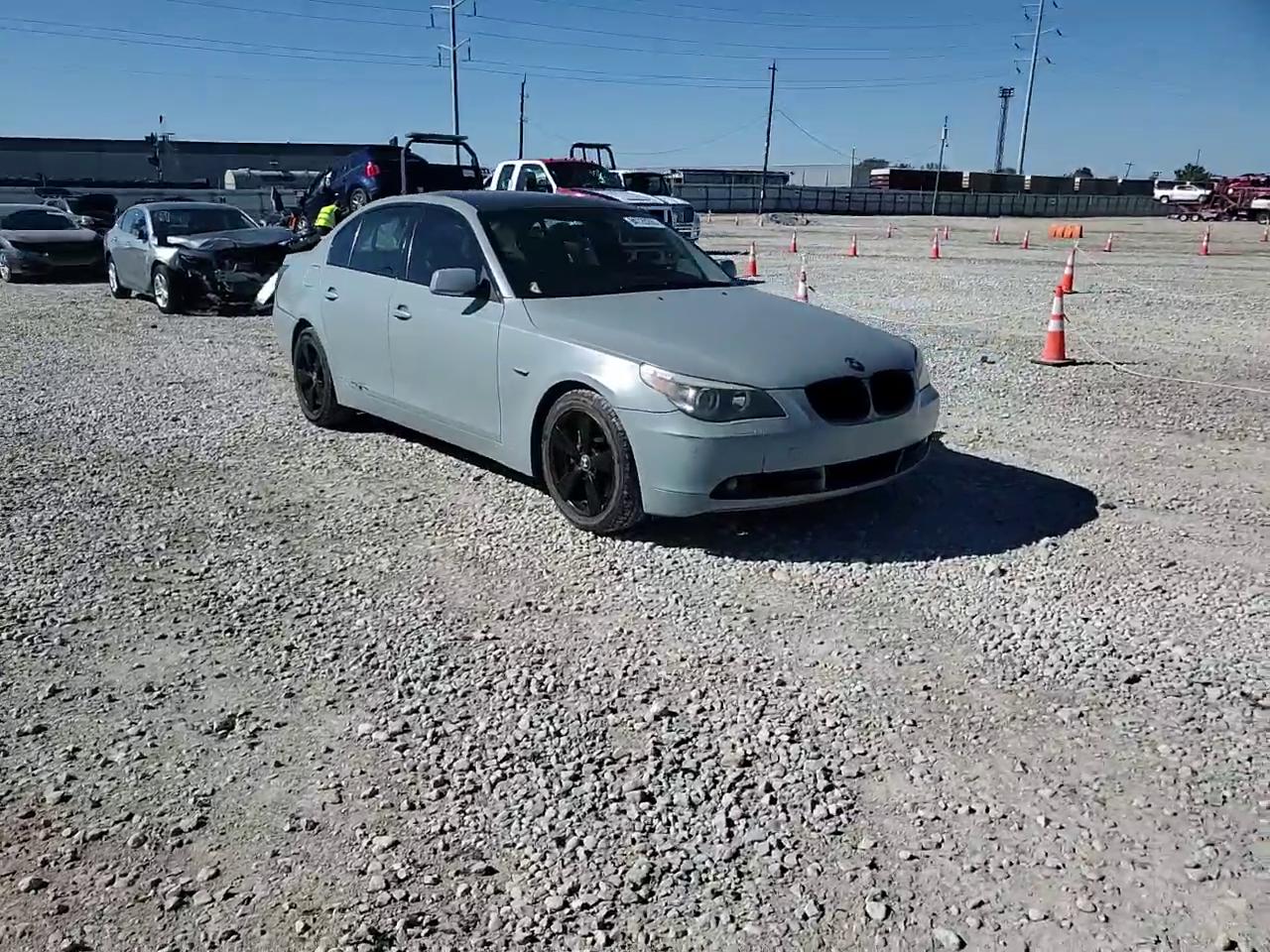 Фото: WBANF73567CU28262