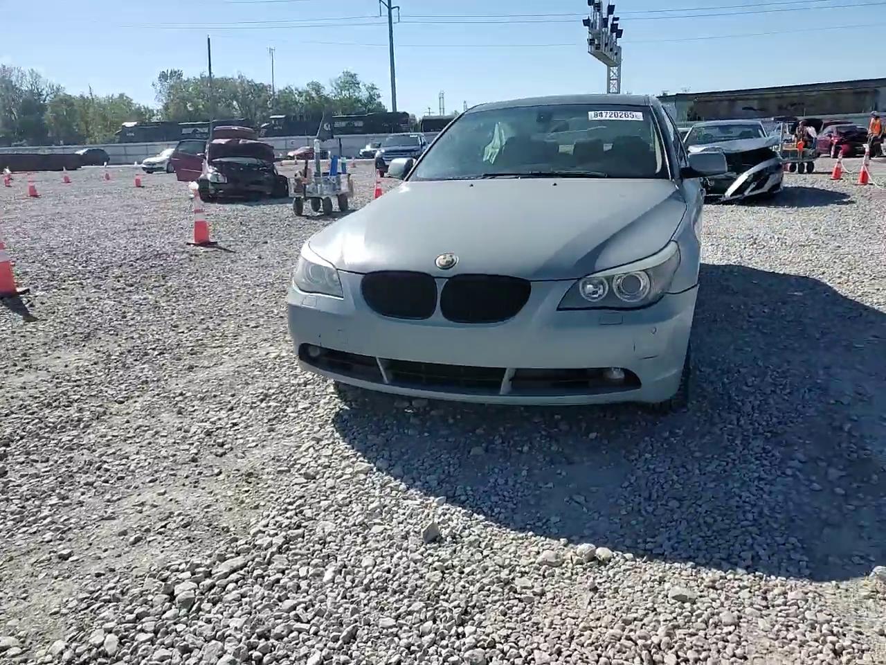 Фото: WBANF73567CU28262