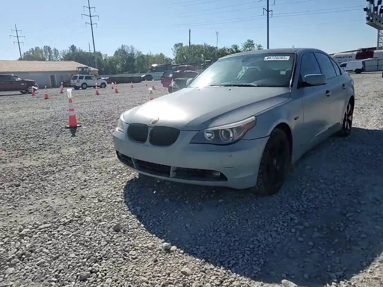 Фото: WBANF73567CU28262