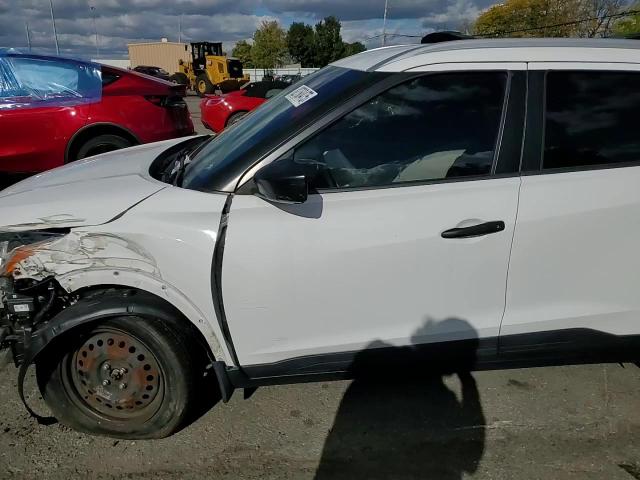 2018 Nissan Kicks S VIN: 3N1CP5CU8JL537856 Lot: 82760475