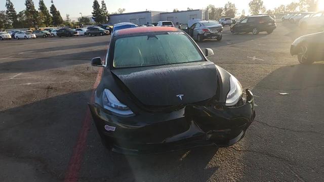 2018 Tesla Model 3 VIN: 5YJ3E1EAXJF166437 Lot: 85201545