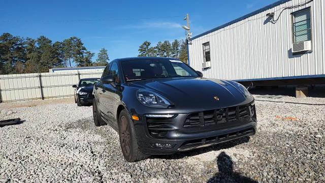 2017 Porsche Macan Gts VIN: WP1AG2A57HLB51478 Lot: 87110575