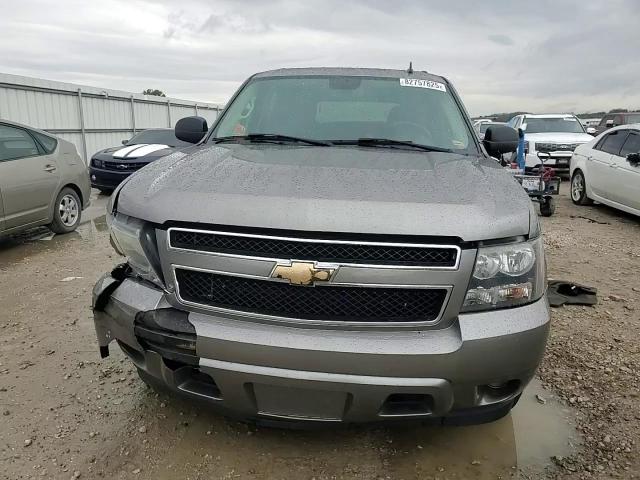 2008 Chevrolet Tahoe C1500 VIN: 1GNFC13C18R123155 Lot: 82757825