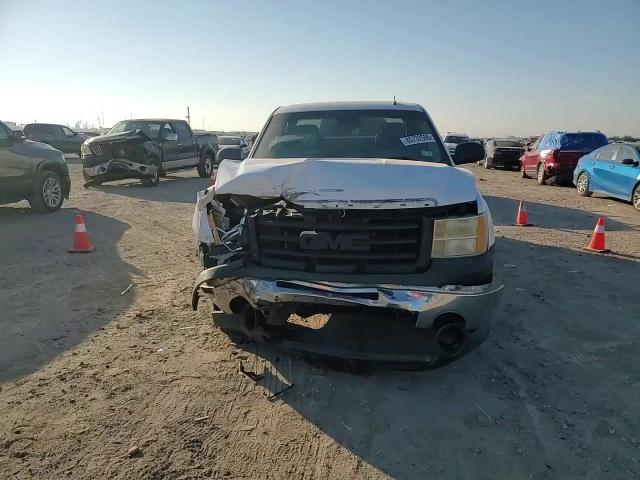 2009 GMC Sierra C1500 VIN: 1GTEC19009E150907 Lot: 85732595