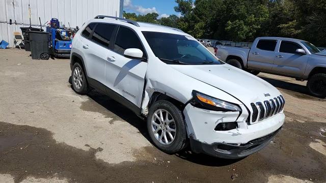 2017 Jeep Cherokee Latitude VIN: 1C4PJLCB0HW613982 Lot: 81673765
