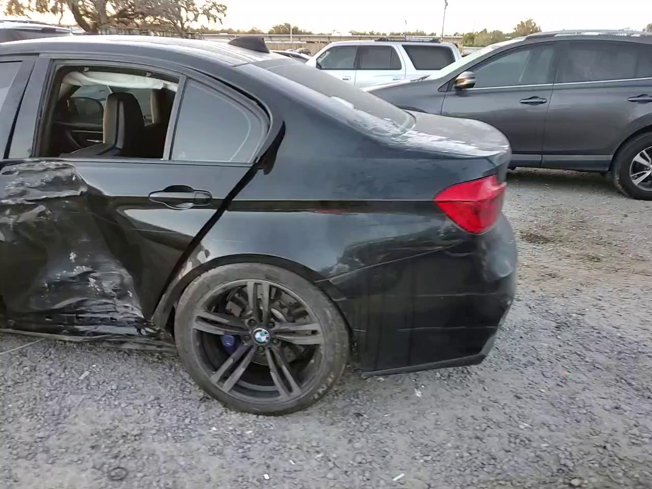 Фото: WBS8M9C53H5G42287