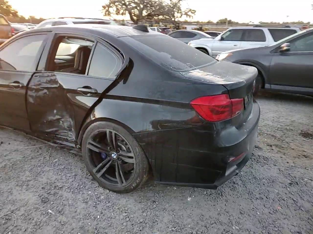 Фото: WBS8M9C53H5G42287