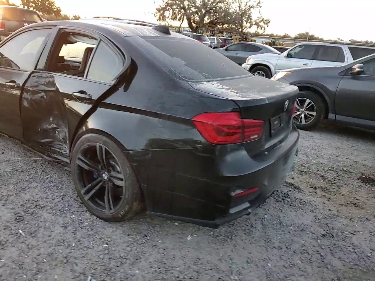 Фото: WBS8M9C53H5G42287