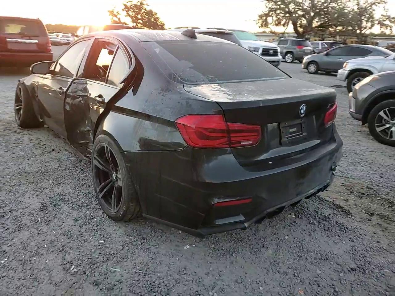 Фото: WBS8M9C53H5G42287