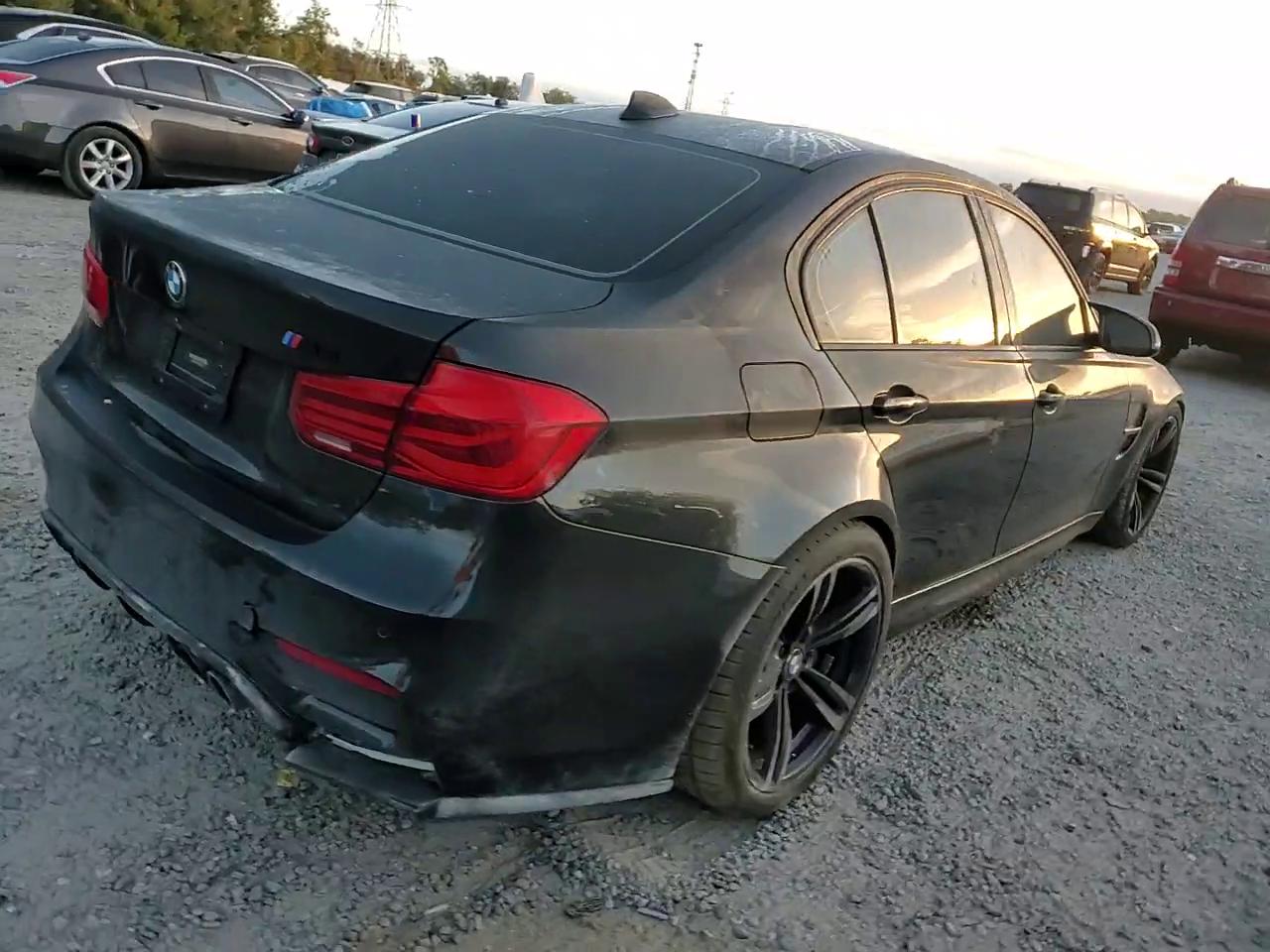 Фото: WBS8M9C53H5G42287