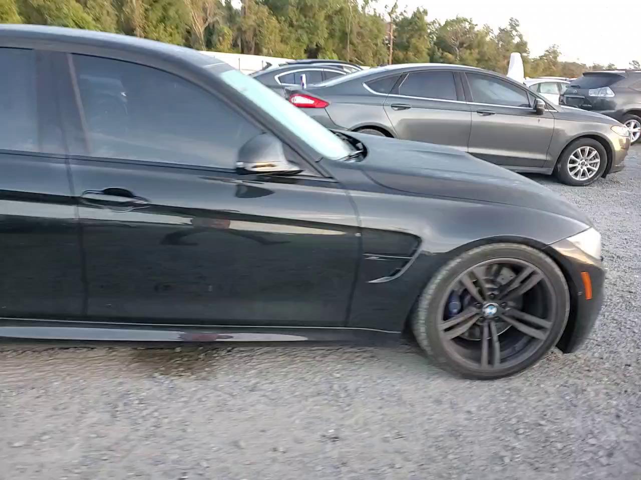 Фото: WBS8M9C53H5G42287