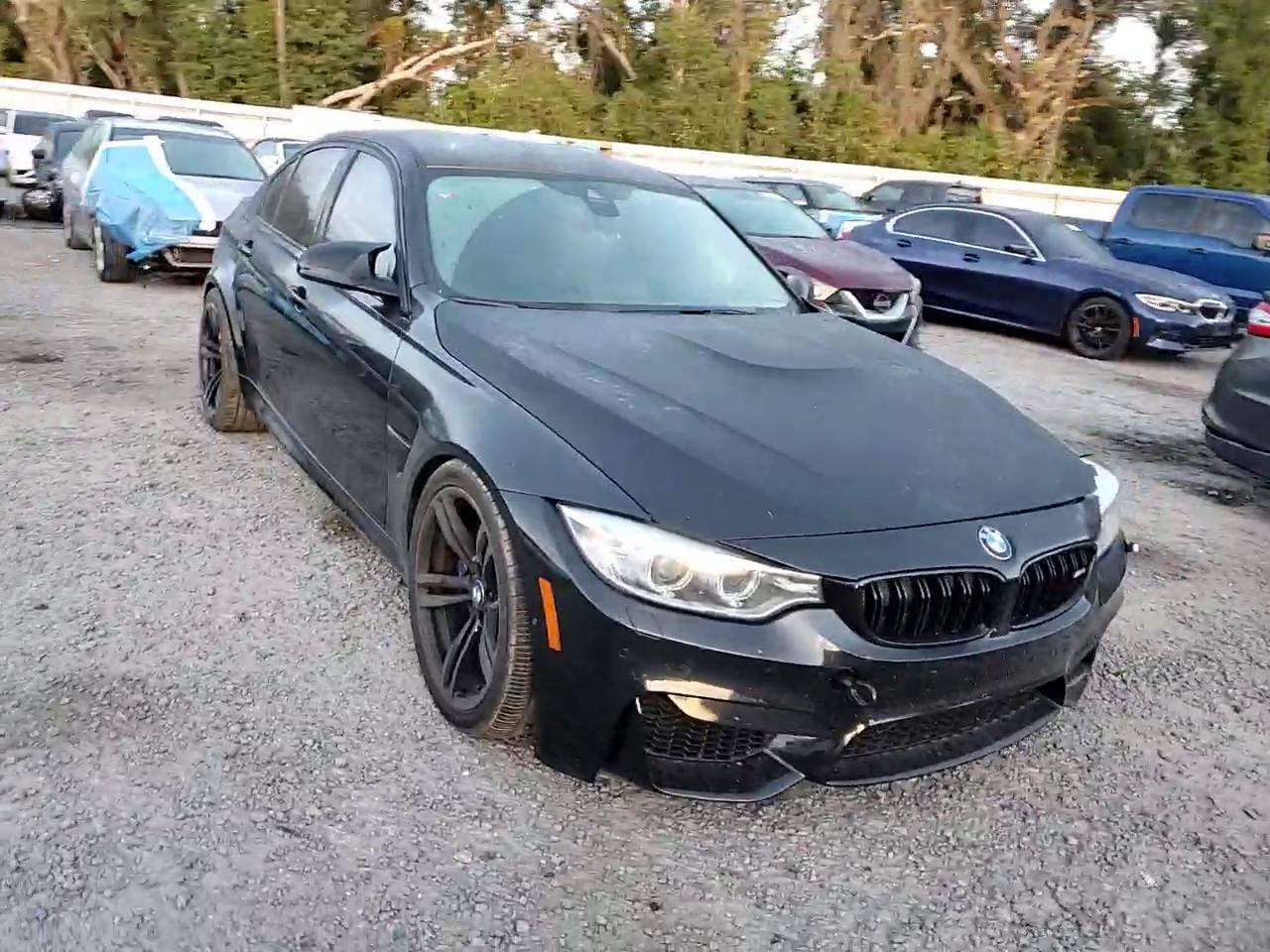 Фото: WBS8M9C53H5G42287