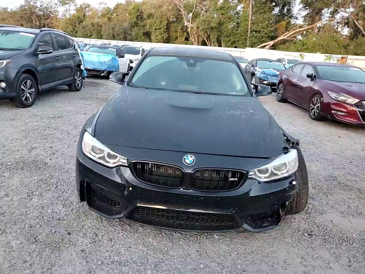 Фото: WBS8M9C53H5G42287