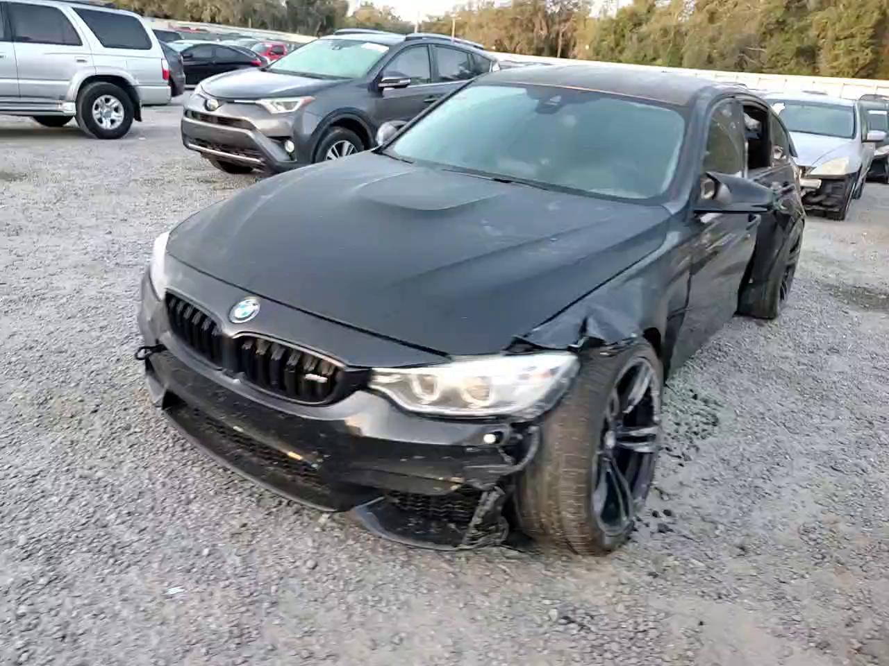 Фото: WBS8M9C53H5G42287