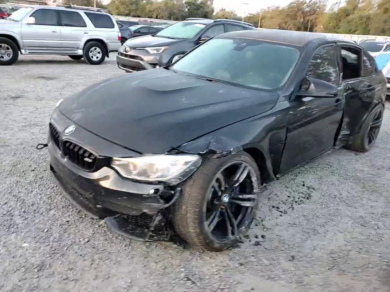 Фото: WBS8M9C53H5G42287