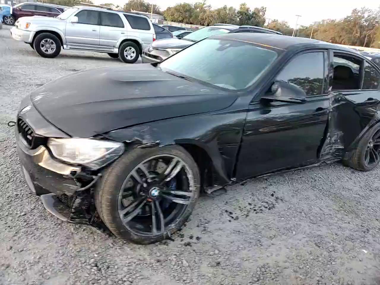 Фото: WBS8M9C53H5G42287