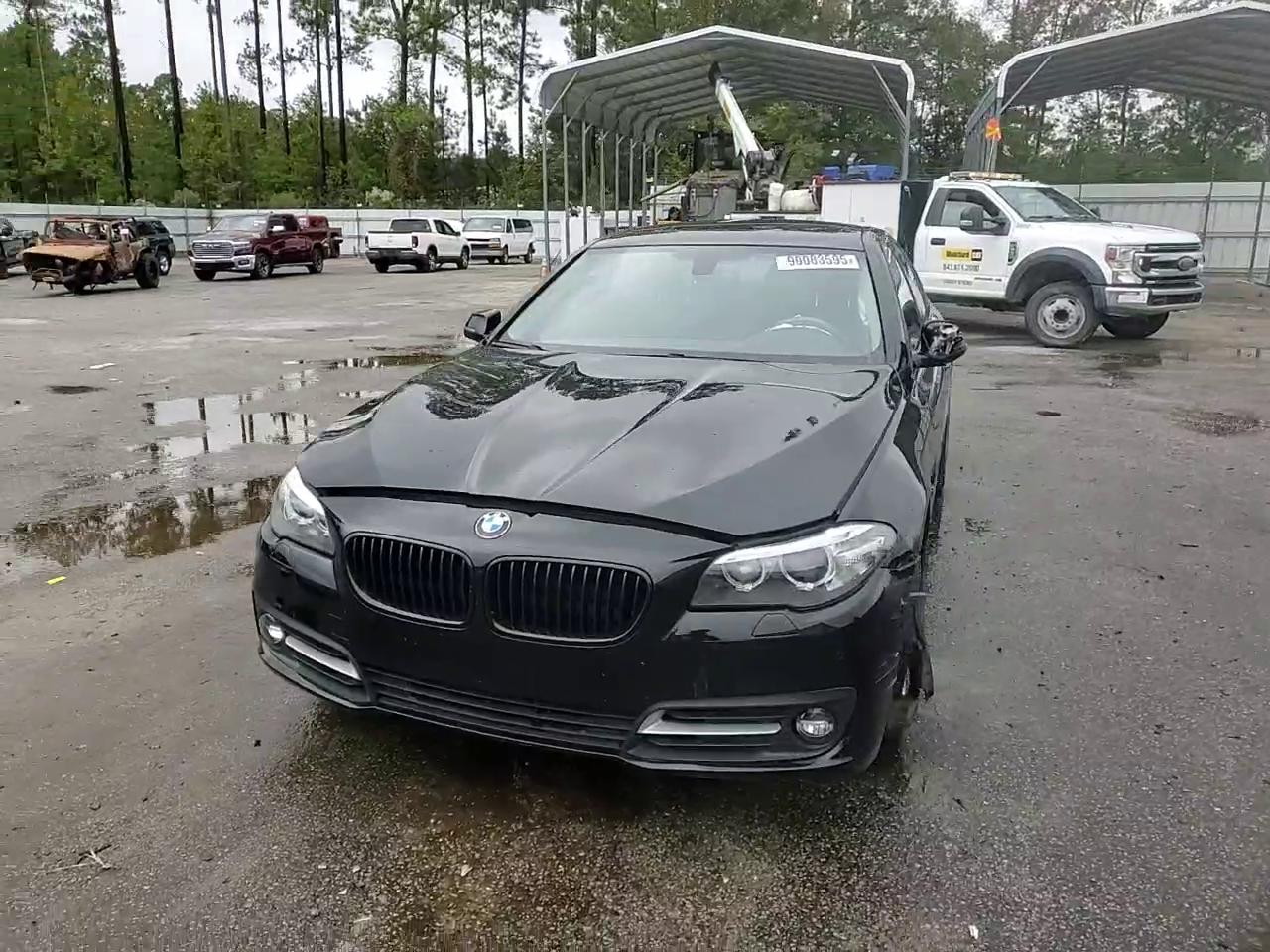 Фото: WBA5A5C51GG354809