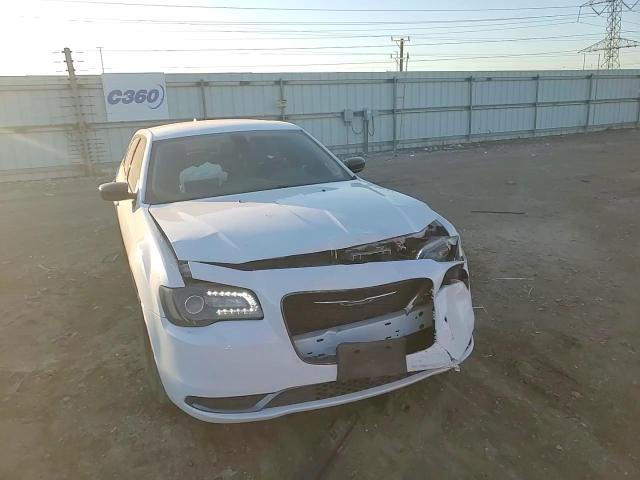 2020 Chrysler 300 Touring VIN: 2C3CCAAG3LH147570 Lot: 85903245